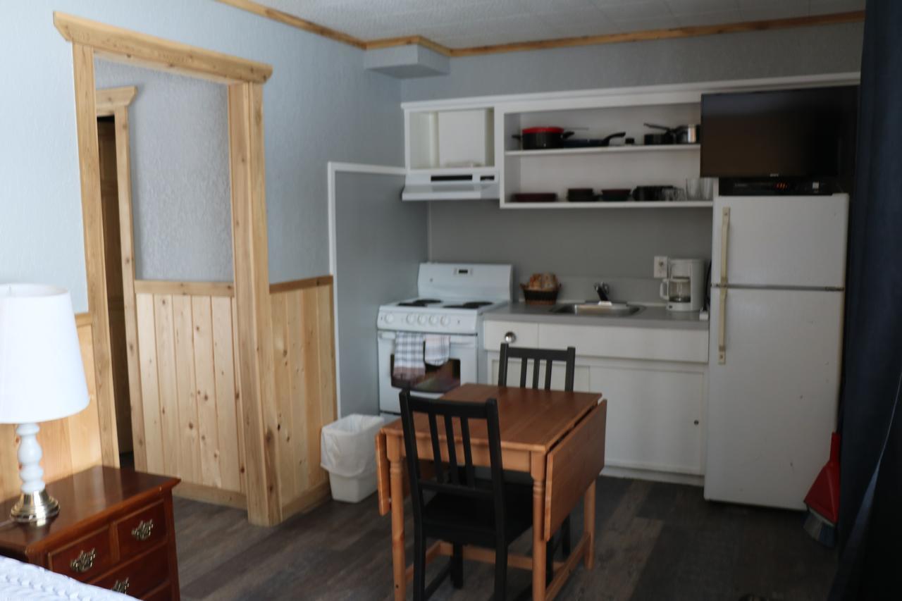 Jasper Way Inn Resort & Campground Clearwater Bagian luar foto